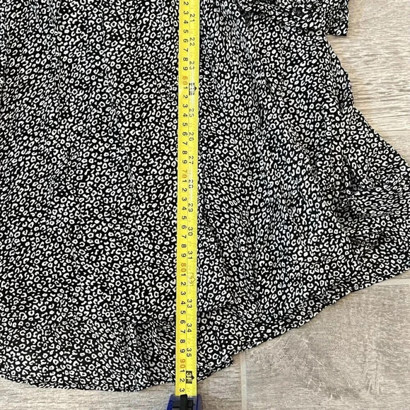 Anthropologie Maeve Women’s Blouson Mini Dress Size Small Black White Geometric - Picture 6 of 8